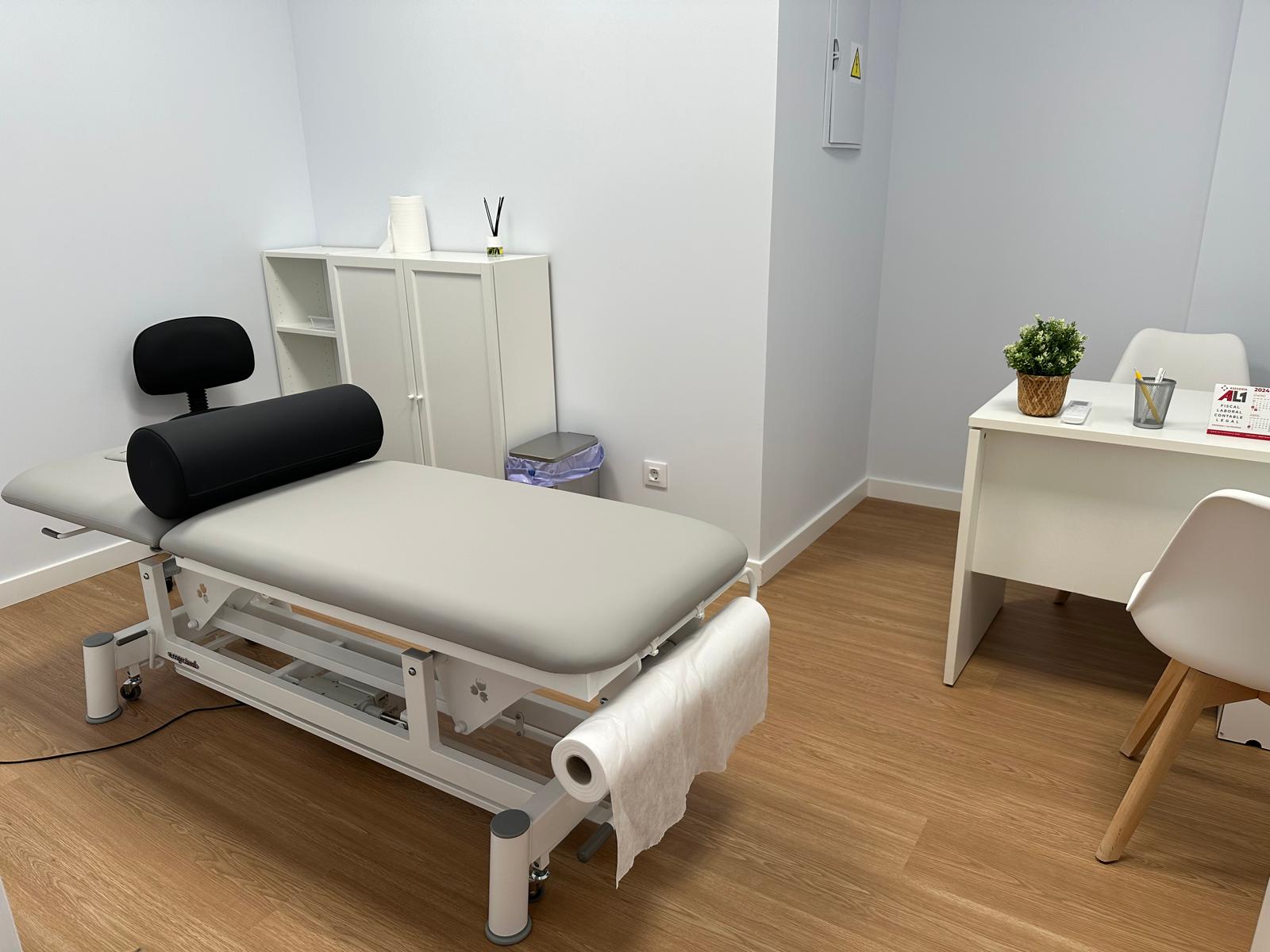 Sala de fisioterapia de Somos Fisioterapia Rivas